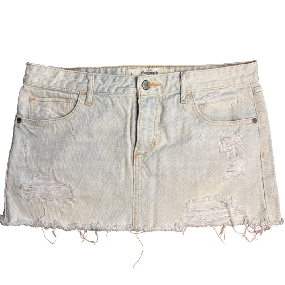 Abercrombie & Fitch Distressed Light Wash Denim Mini Skirt Size 4 W27